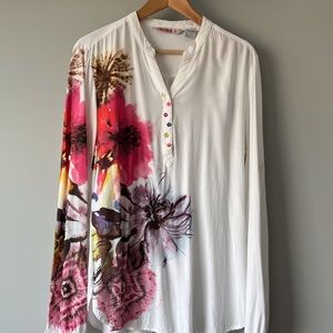 Desigual ivory blouse with asymmetrical floral accent, size XL